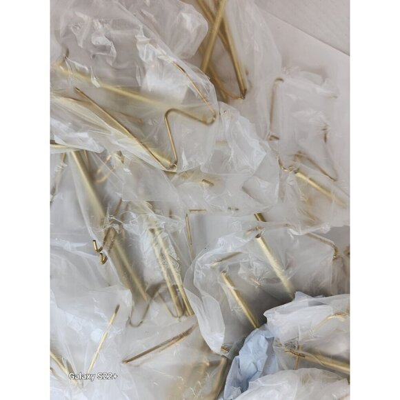 Spring Plate Hangers Gold Metal Display Easels For Plates & Photos Lot of 30 Siz - Picture 5 of 9